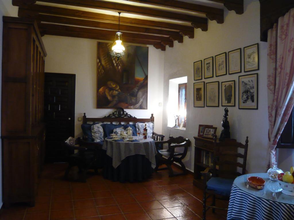 Hospederia Casa De La Torre Guest House El Toboso Ngoại thất bức ảnh