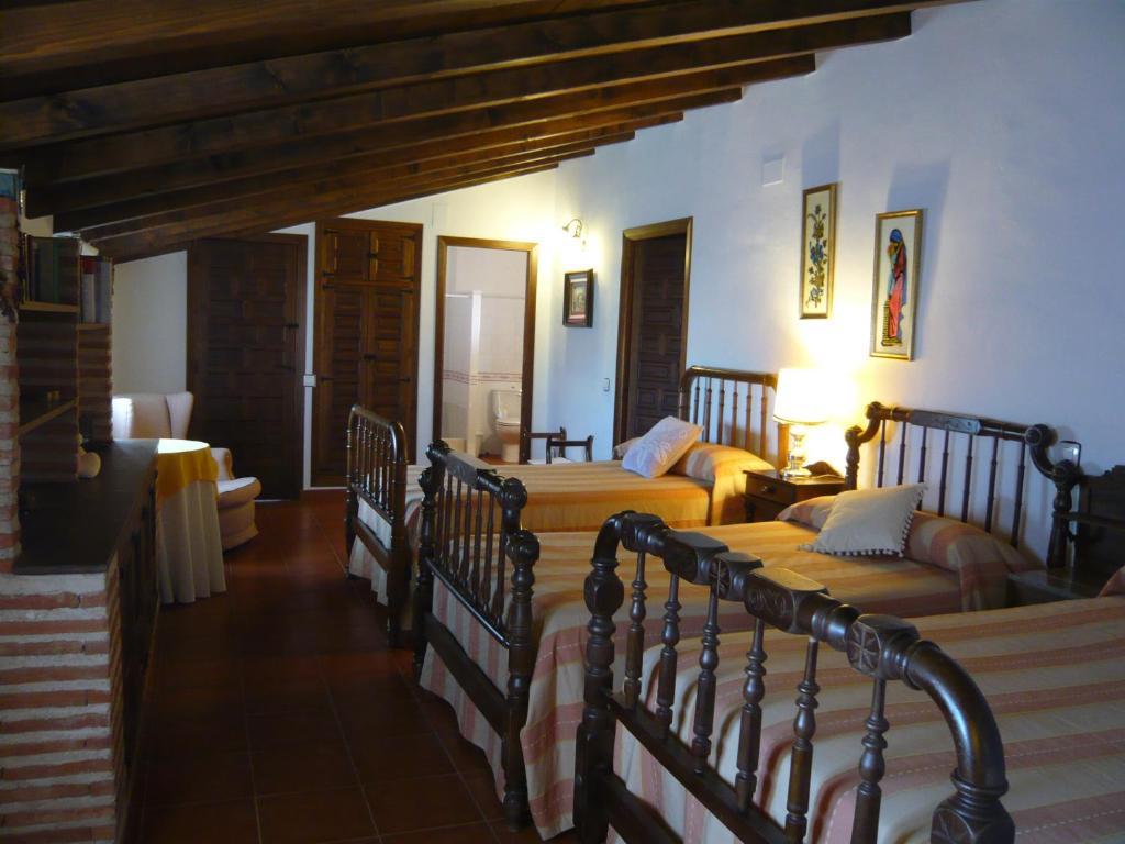 Hospederia Casa De La Torre Guest House El Toboso Phòng bức ảnh