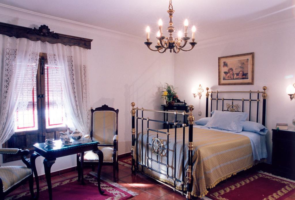 Hospederia Casa De La Torre Guest House El Toboso Phòng bức ảnh